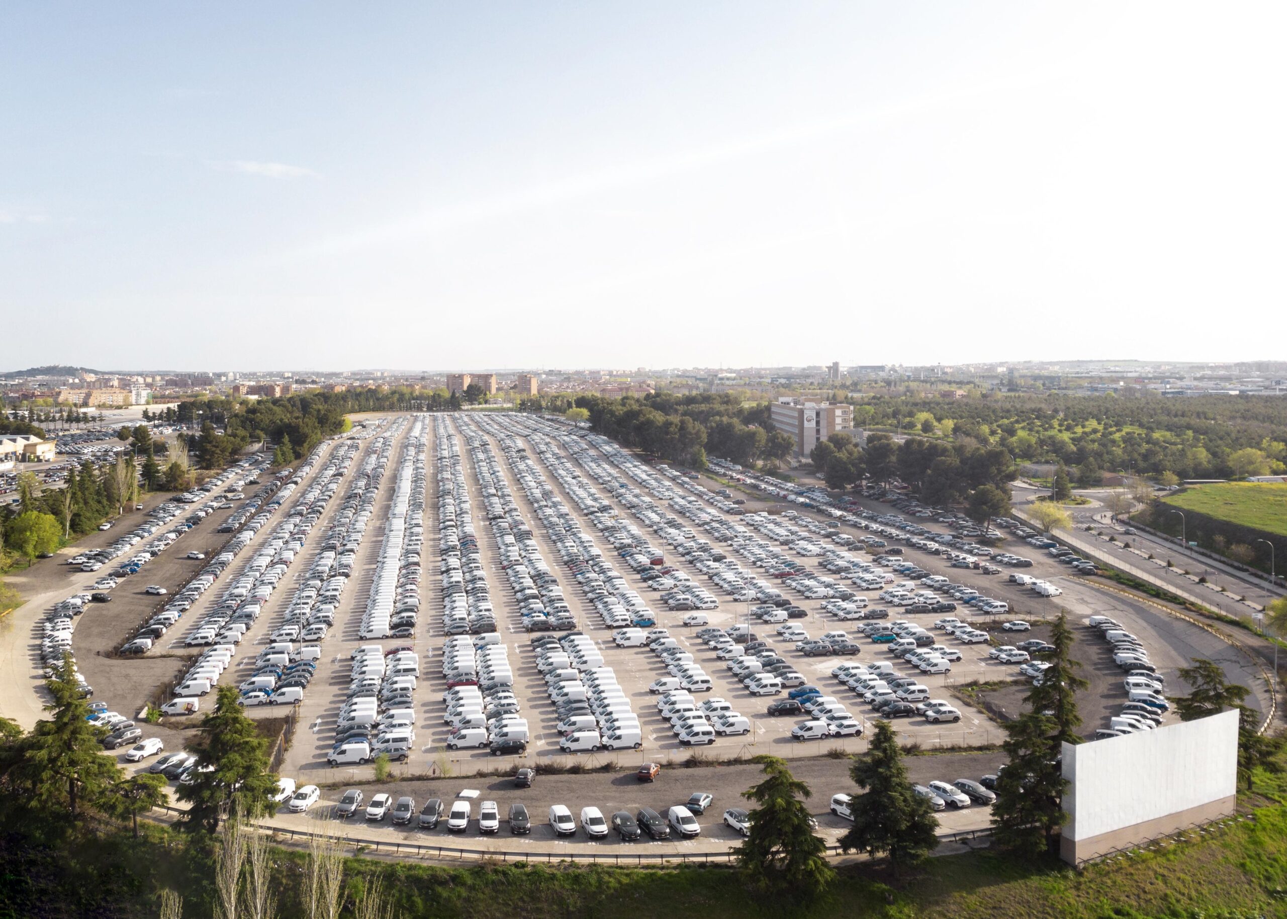 parked-vehicles-aerial-view